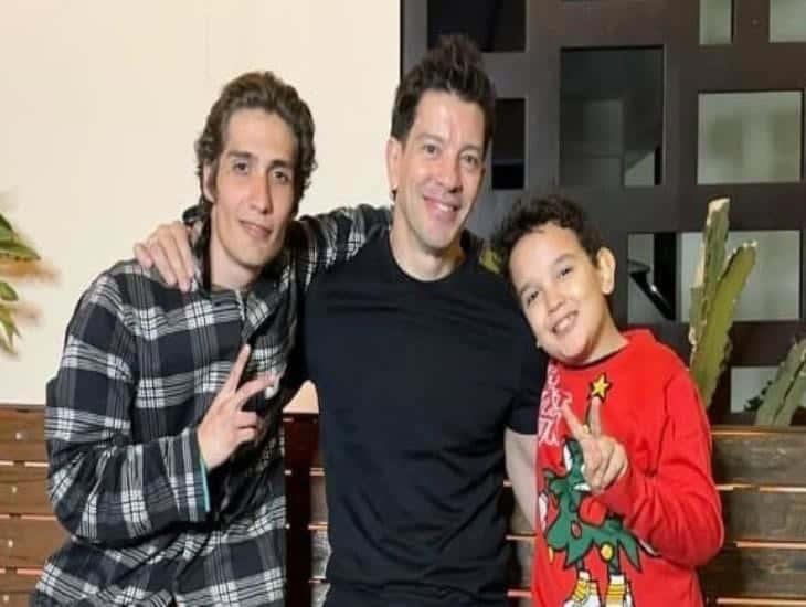 Yahir celebra la Navidad junto a su hijo Tristán