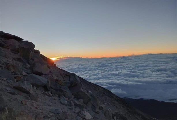 Ciclistas veracruzanos coronan el Pico de Orizaba en una hazaña única