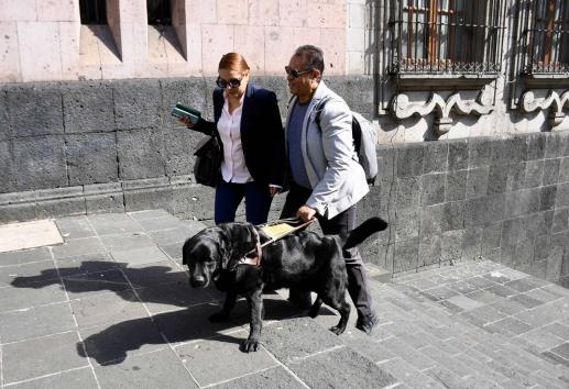 Chili´s México se disculpa tras discriminar a cliente con discapacidad visual en Xalapa