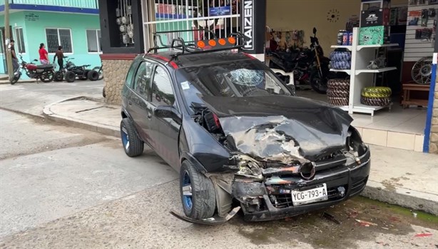 Aparatoso accidente en avenida en Misantla deja un lesionado