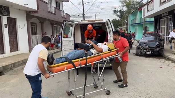 Aparatoso accidente en avenida en Misantla deja un lesionado