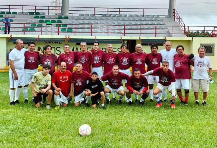 Ex Atomos y Frente Liberal despedirán el año jugando