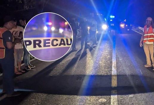 Autobús de pasajeros choca contra un tráiler en libramiento de Perote; hay 7 fallecidos
