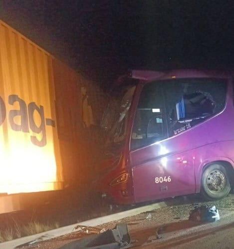 Sube a 8 el número de muertos en accidente de autobús en carretera de Veracruz