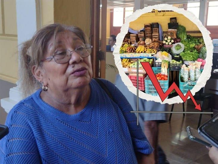 Comerciantes del mercado Zapata en Orizaba resienten bajas ventas en Navidad