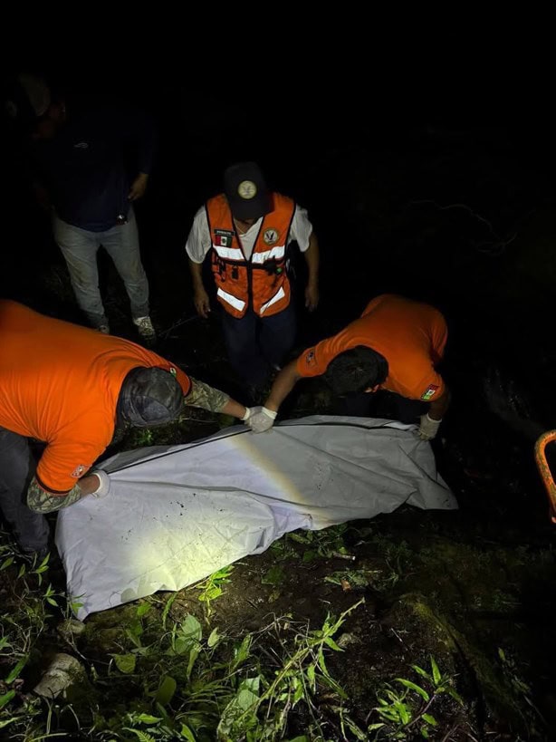 Paseo de familia de CDMX en Totutla termina en tragedia: padre e hija menor mueren