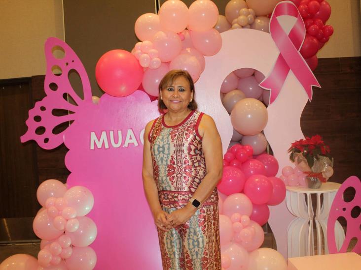 Mujeres del Circulo Rosa de MUAC cierran el año con broche de oro