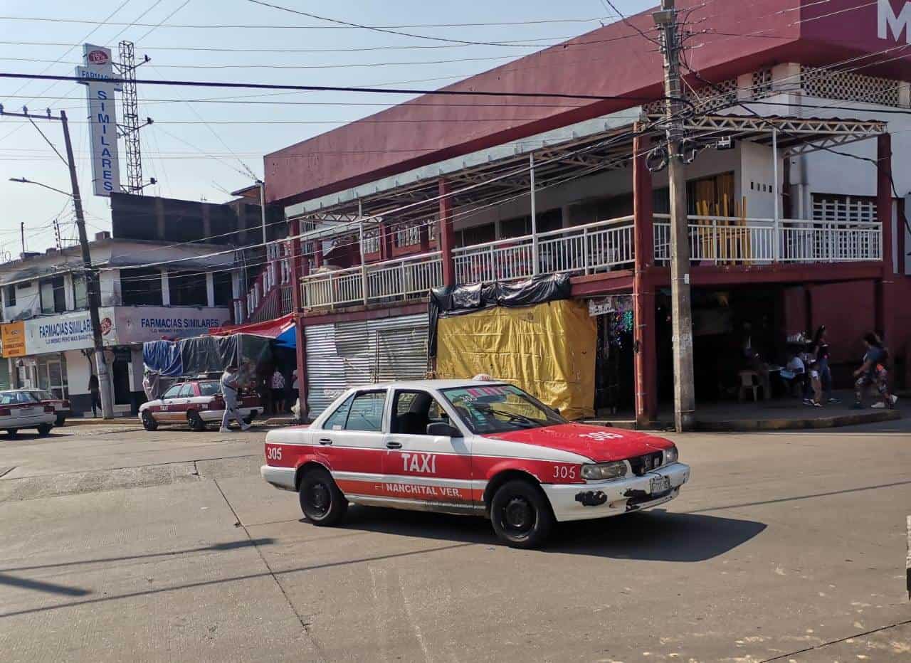 Taxistas de Nanchital estarían imponiendo sus propias tarifas