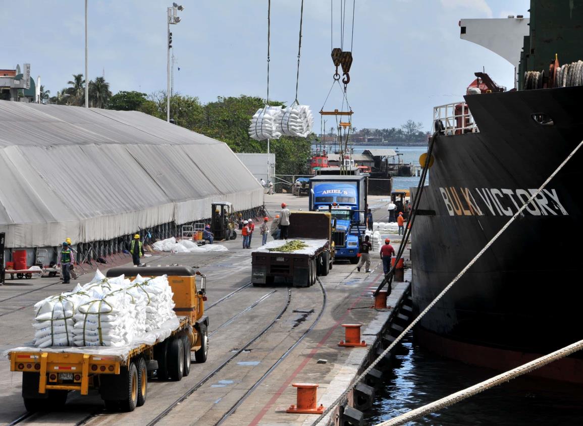 Puerto de Coatzacoalcos: ¿cuántas toneladas han movilizado en últimos días del 2024?