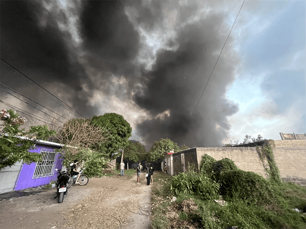 Incendio en Lomas del Angel se extiende por más de tres horas | VIDEO