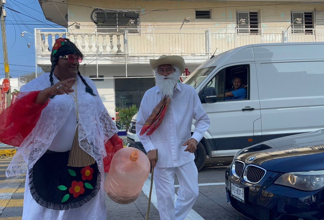 "El Viejo", tradición jarocha que despide el año 2024 en Veracruz | VIDEO