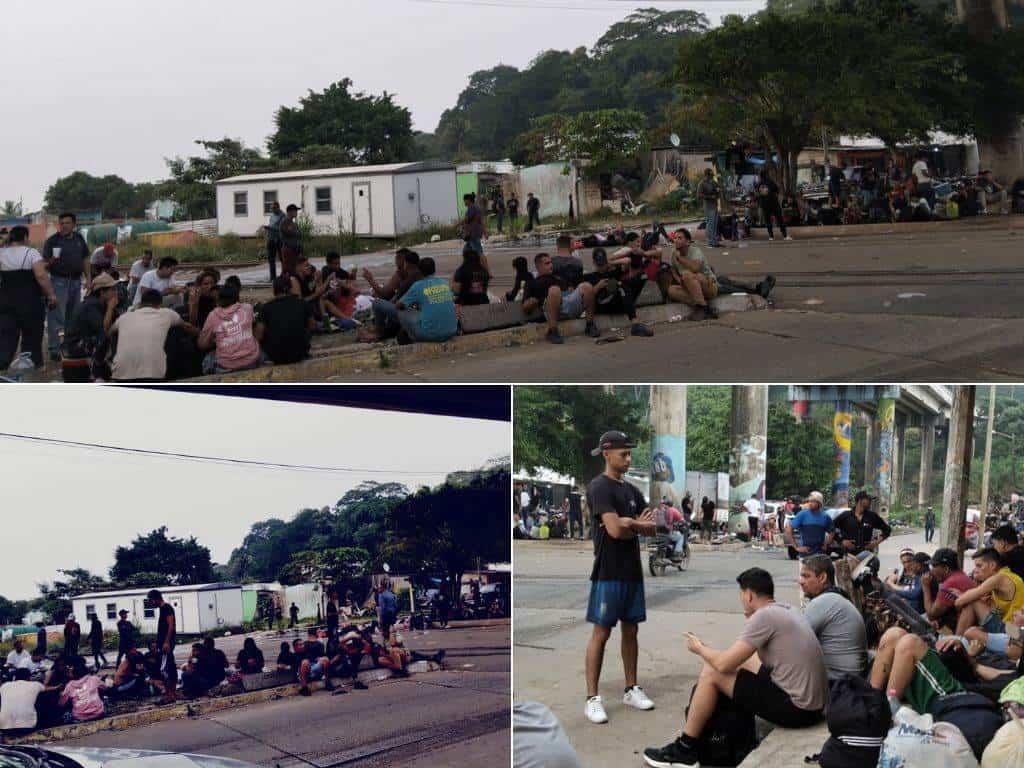 Migrantes abarrotan bajos del puente de la avenida Uno; pasarán año nuevo en Coatzacoalcos