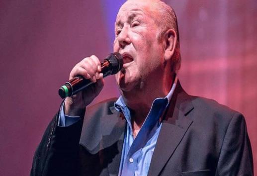 Despiden en redes a Leo Dan