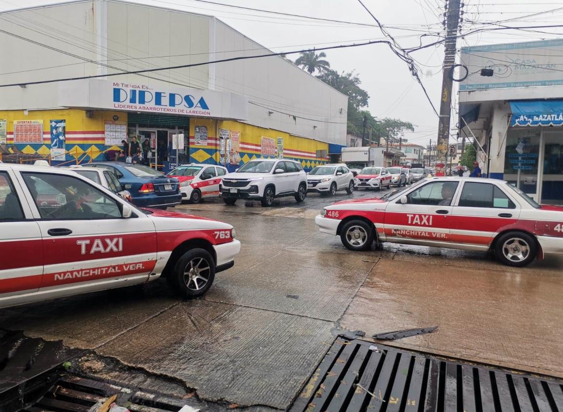 En Nanchital rechazan usuarios el alza a la tarifa de taxis