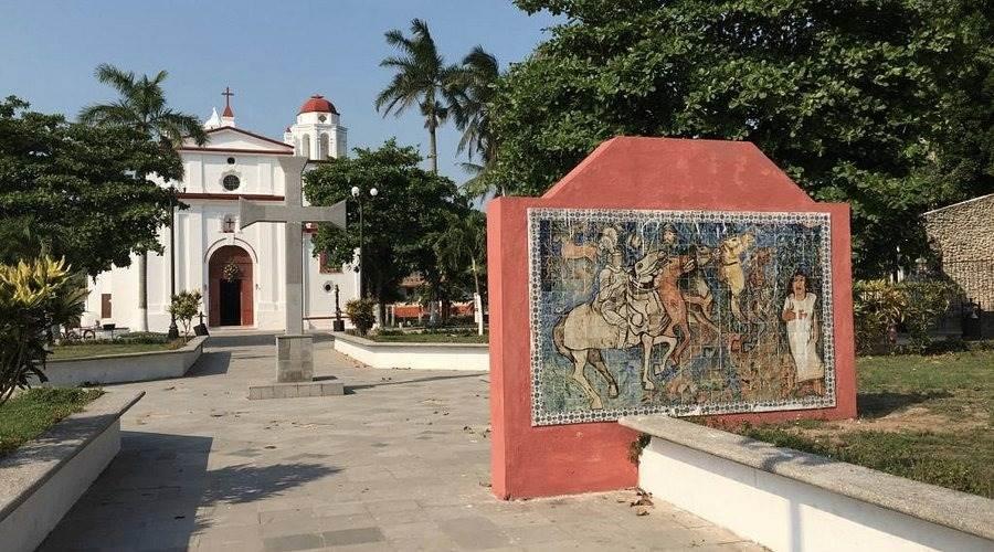 ¿Cuál es la iglesia más antigua del puerto de Veracruz y cómo llegar a ella?