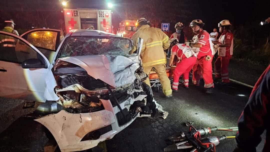 Accidente en carretera Boca del Río - Córdoba deja un fallecido y 3 personas lesionadas