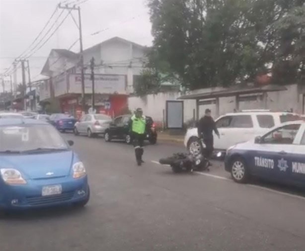 Se accidenta motopatrullero de Córdoba contra vehículo particular