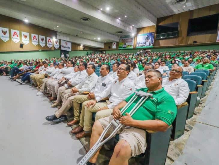 Pemex: Jubilados de Agua Dulce acusan a su líder sindical de retener pagos y exponen irregularidades