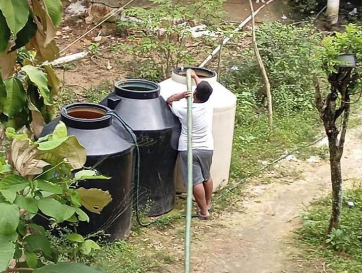 A pesar de ser Año Nuevo, persiste el problema viejo de falta de agua en Ixhuatlán del Sureste