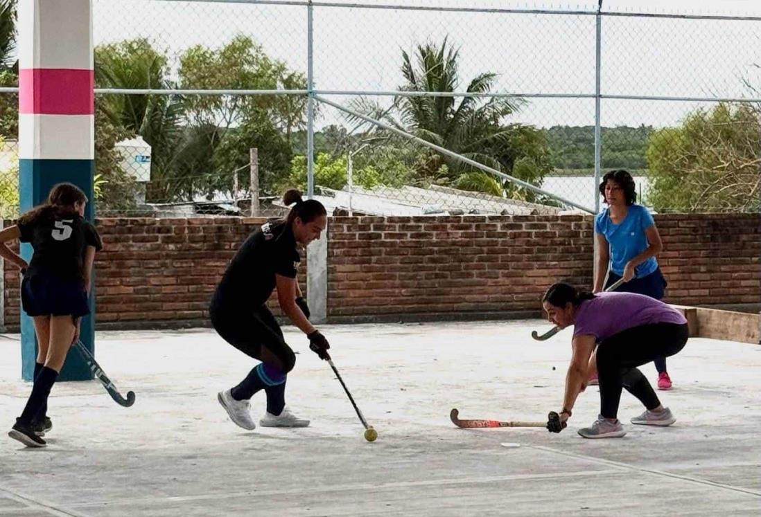 Quieren fortalecer el hockey sobre pasto