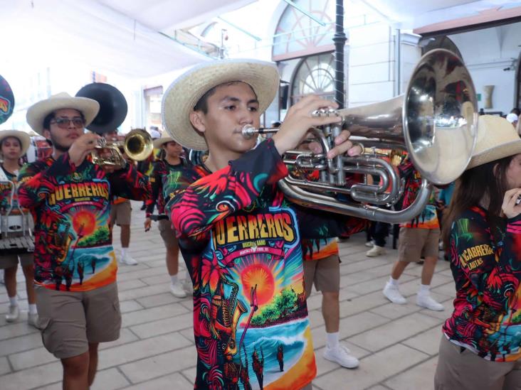 Veracruz despide el 2024 con un Desfile de El Viejo