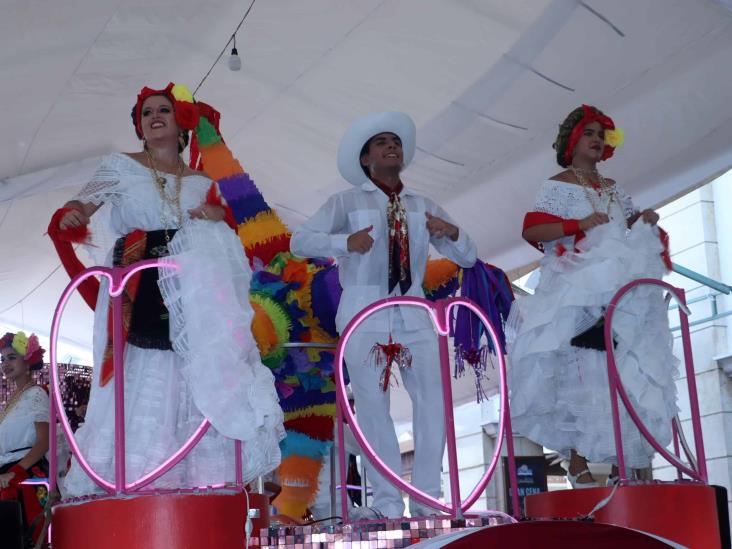 Veracruz despide el 2024 con un Desfile de El Viejo