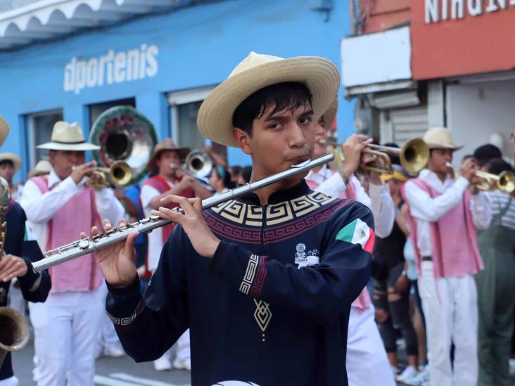 Veracruz despide el 2024 con un Desfile de El Viejo