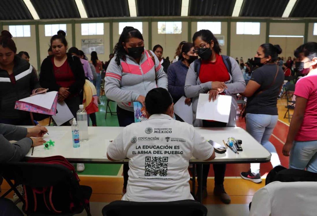 Gobierno de México destinará más de 122 mil mdp en becas para alumnos de educación básica