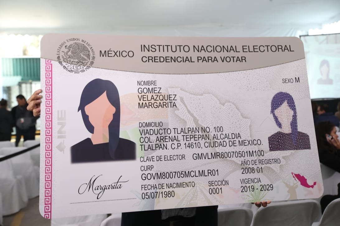 INE ofrece credencial para votar a domicilio para personas con discapacidad