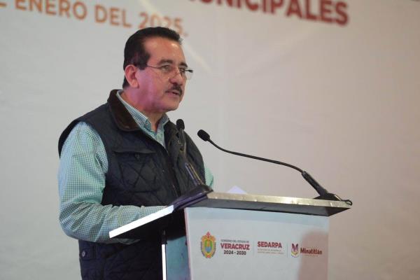 Avanza Sedarpa en blindaje contra el gusano barrenador del ganado en Veracruz