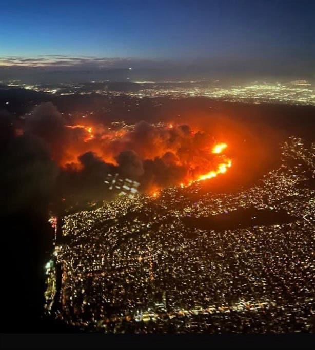 Devastadores incendios en California; miles de personas y famosos evacúan de sus hogares