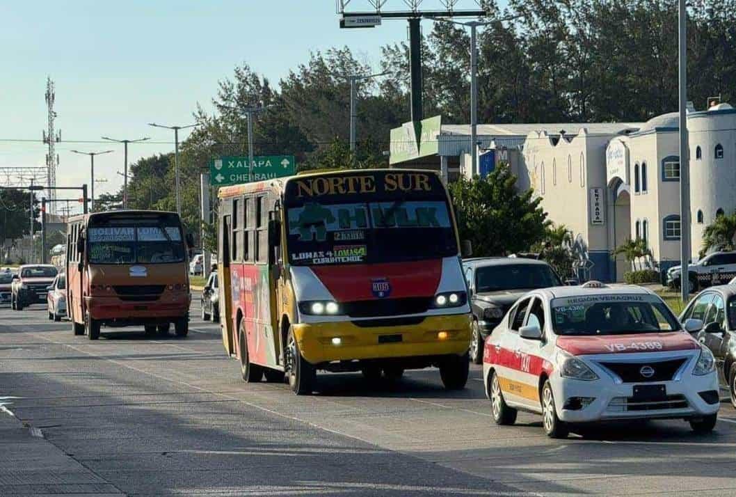 ¿Dónde puedo reportar el mal estado del camión urbano en Veracruz?