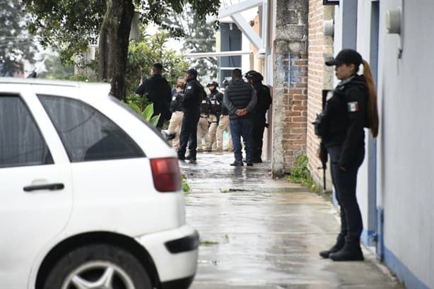 Cierran calle en Xalapa por asalto a cuentahabiente, le quitaron más de 50 mil pesos