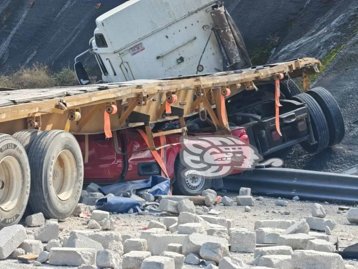 Sube a cuatro cifra de  muertos en trágico accidente del libramiento Xalapa-Perote