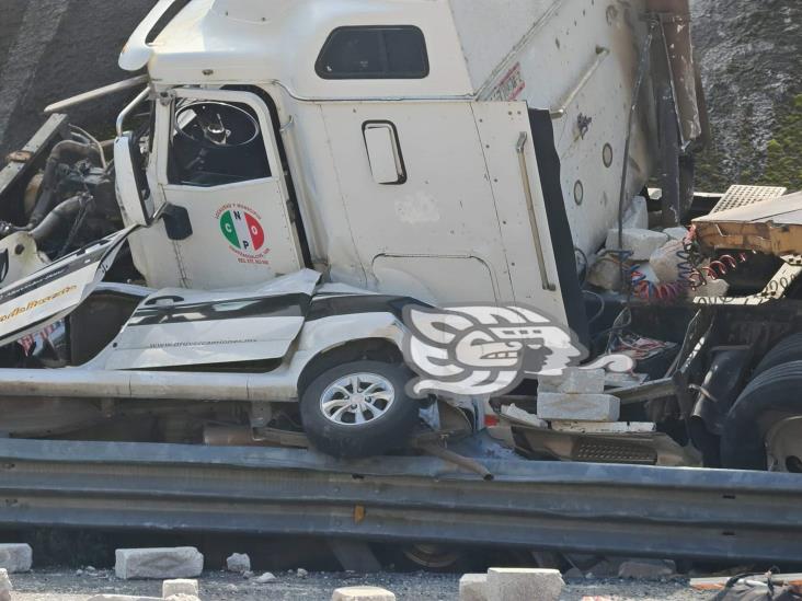 Sube a cuatro cifra de  muertos en trágico accidente del libramiento Xalapa-Perote