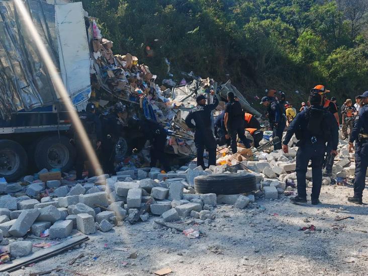 Sube a cuatro cifra de  muertos en trágico accidente del libramiento Xalapa-Perote