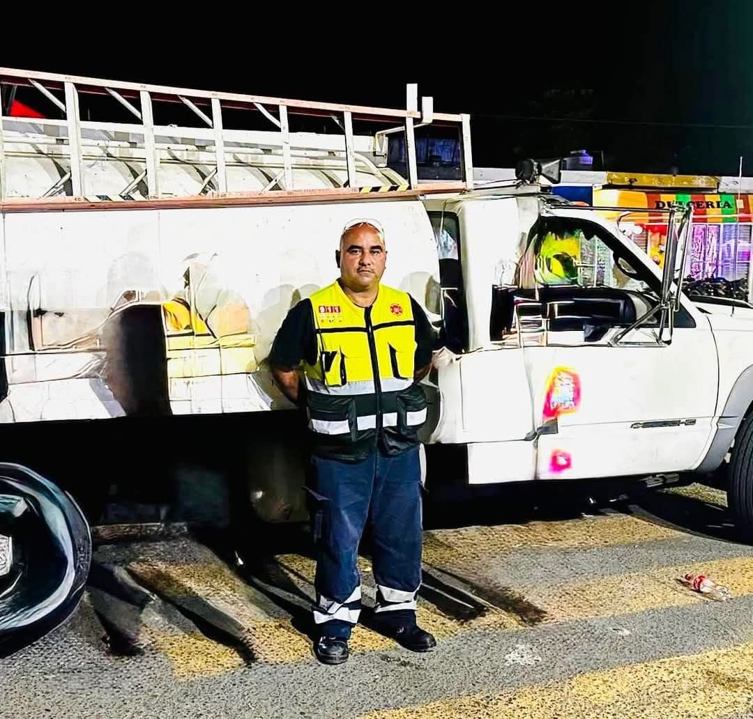 Piedras Negras rinde homenaje al bombero Carlos Lara Maza Chavanego