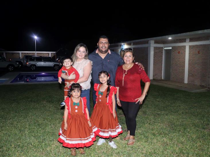 Realizan reunión anual de amigos en la Quinta MaLolis