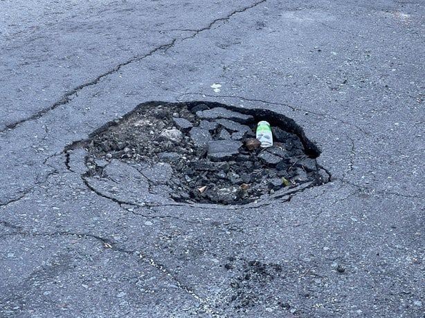 Alertan por enormes baches en la colonia Ignacio Zaragoza, en Veracruz