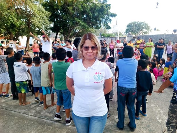 Asociación AKCV regala juguetes por Día de Reyes a niños de Veracruz