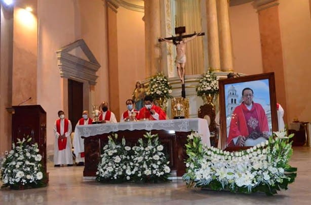 A cuatro años de su fallecimiento diócesis de Veracruz recuerda al padre Víctor Díaz Mendoza | VIDEO