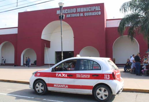 Taxistas de Misantla implementarán el Sistema Satelitaxi en 45 unidades