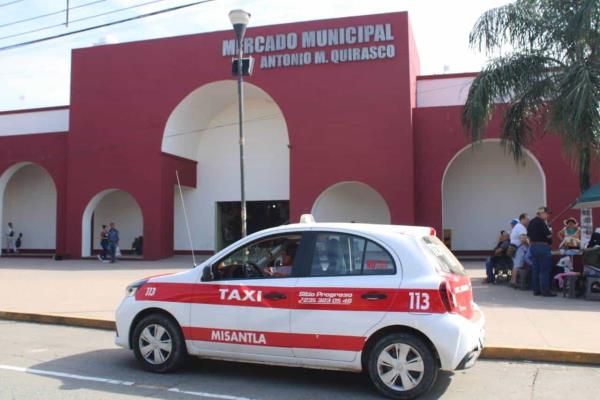 Taxistas de Misantla implementarán el Sistema Satelitaxi en 45 unidades