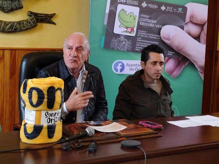 Entrega ayuntamiento y DIF municipal tarjetas Defensores de Orizaba