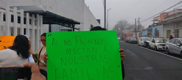 Protestas en el IMSS en Orizaba; 200 empleados exigen pago de prestaciones