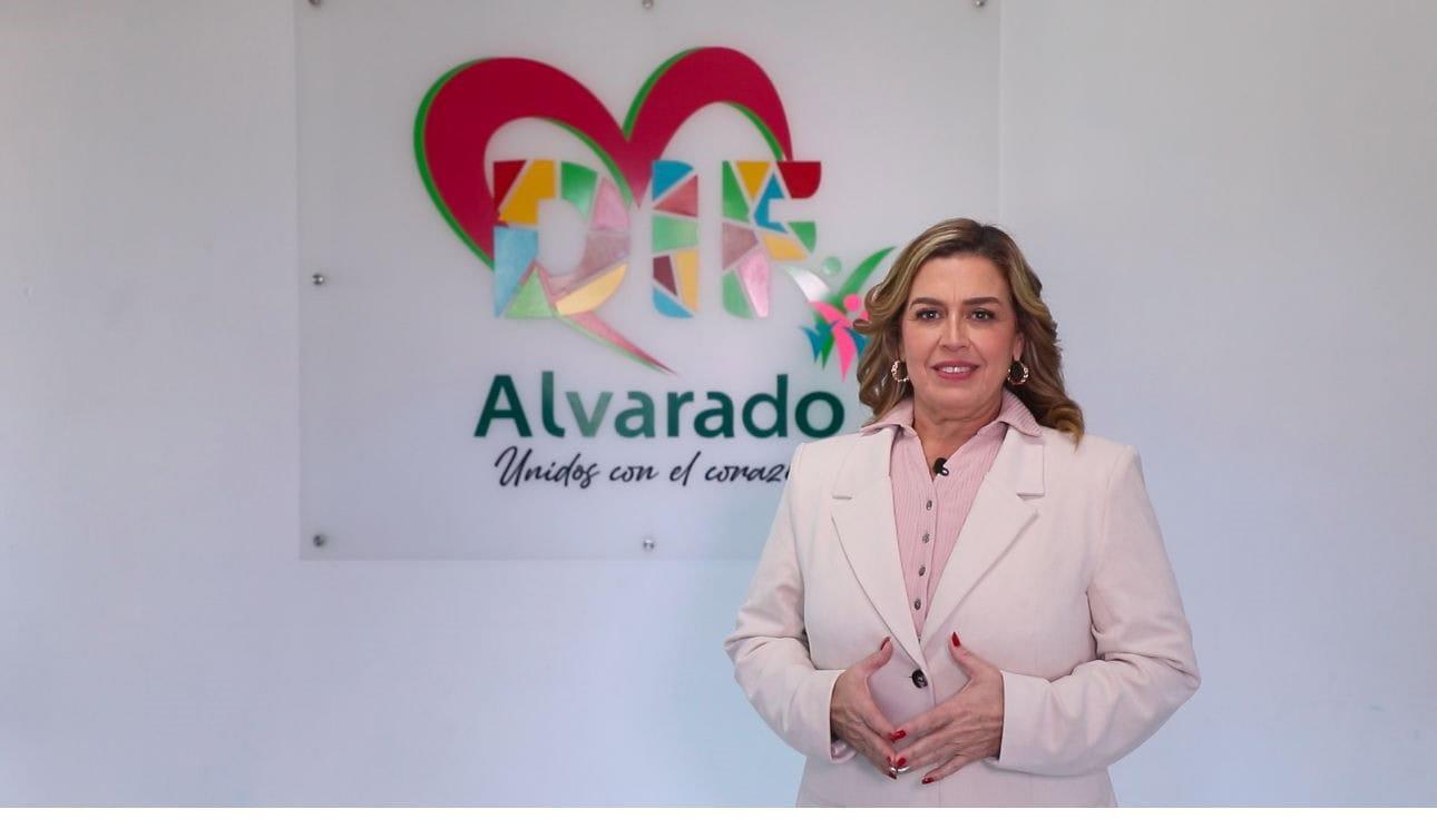 Yleana del Rosario Álvarez se separa del DIF de Alvarado