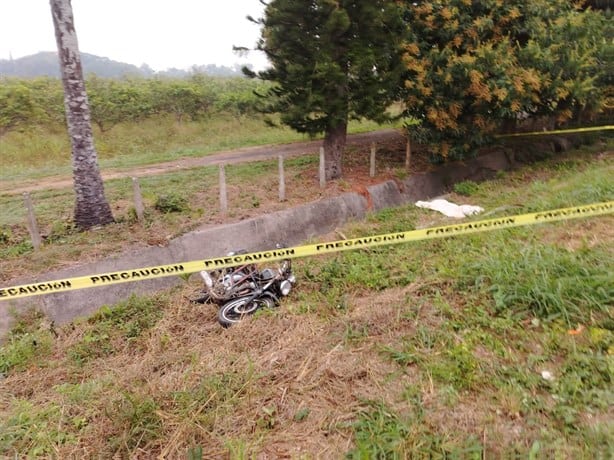 Motociclista en Paso de Ovejas sufre un ataque de epilepsia y pierde la vida