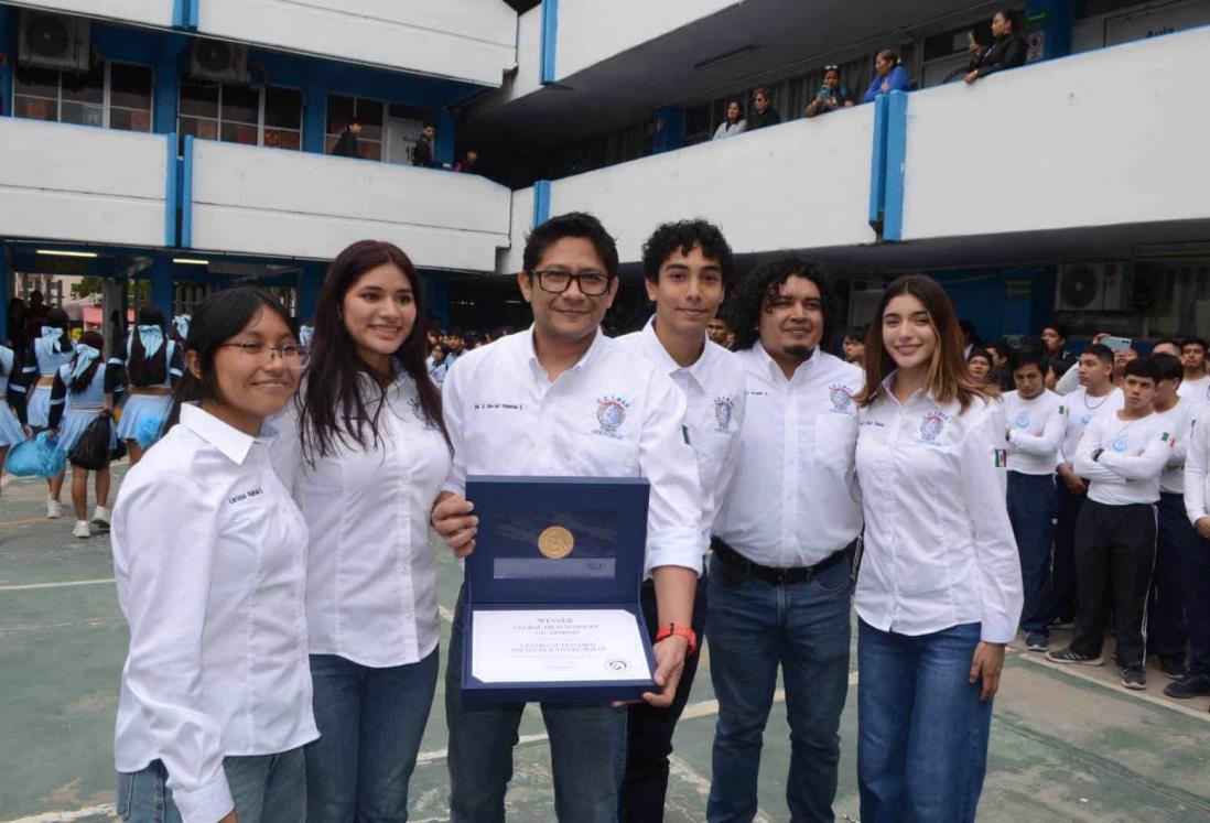 CETMAR de Veracruz entrega reconocimientos a estudiantes galardonadas en Dubái