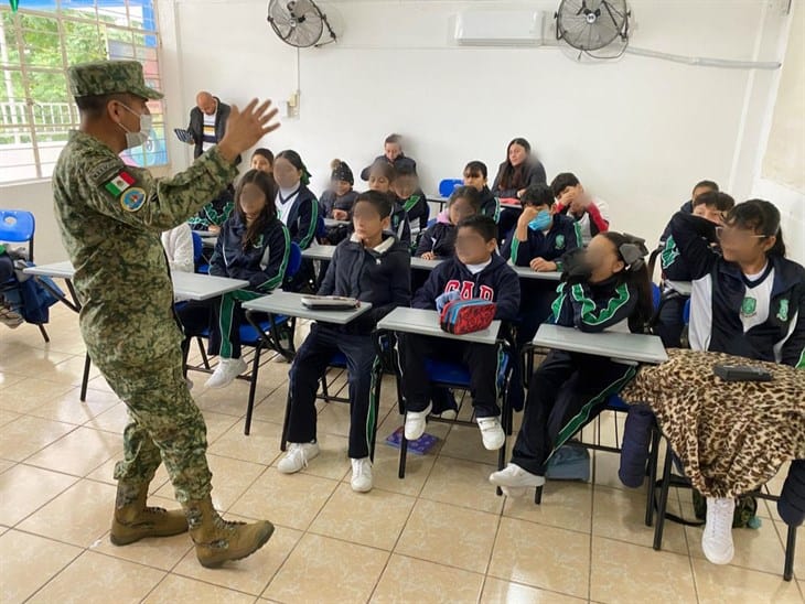 Ejército Mexicano fomenta el amor a México en las nuevas generaciones veracruzanas