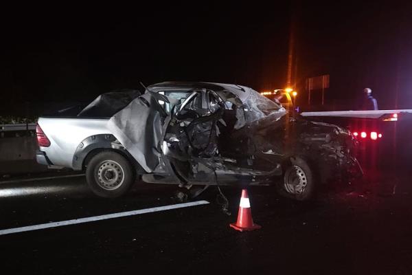 Accidente en Emiliano Zapata deja una camioneta destrozada y un herido